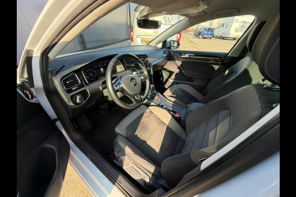 Volkswagen Golf 1.5 TSI Highline Business White silver Hihgline LED NAVI VIRTUALCOCKPIT