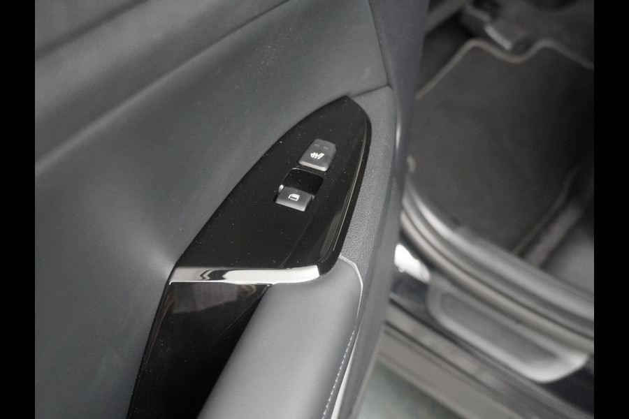 Kia Sportage 1.6 T-GDi Hybrid DynamicPlusLine - Navigatie - Stoel/Stuurverwarming - Lichtmetalen Velgen - Adaptief Cruise Control - Fabrieksgarantie Tot 2030