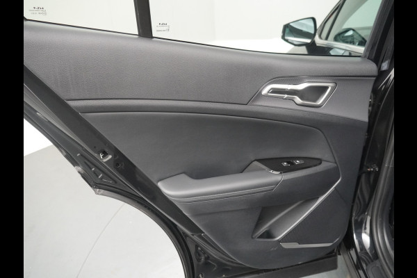 Kia Sportage 1.6 T-GDi Hybrid DynamicPlusLine - Navigatie - Stoel/Stuurverwarming - Lichtmetalen Velgen - Adaptief Cruise Control - Fabrieksgarantie Tot 2030