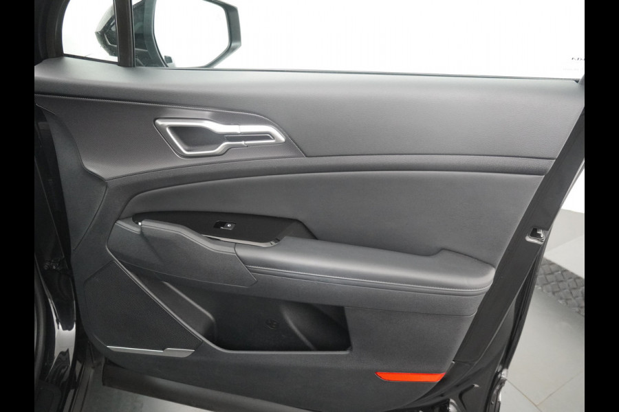 Kia Sportage 1.6 T-GDi Hybrid DynamicPlusLine - Navigatie - Stoel/Stuurverwarming - Lichtmetalen Velgen - Adaptief Cruise Control - Fabrieksgarantie Tot 2030