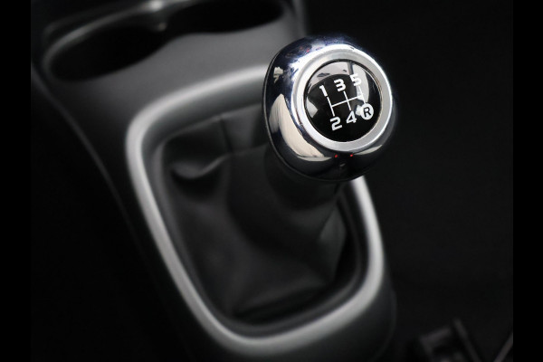 Toyota Aygo 1.0 VVT-i X-PLAY CARPLAY NAVI GARANTIE 2031 1e EIG BIJNA 2021. 100% ONDERHOUDEN .CAMERA.BLACK EDITION