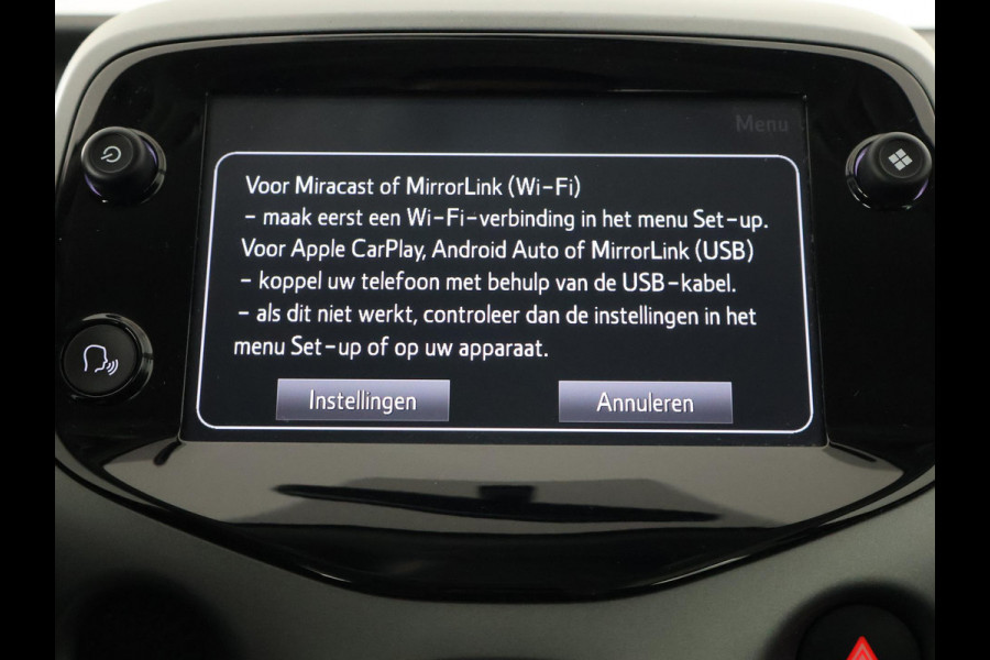 Toyota Aygo 1.0 VVT-i X-PLAY CARPLAY NAVI GARANTIE 2031 1e EIG BIJNA 2021. 100% ONDERHOUDEN .CAMERA.BLACK EDITION