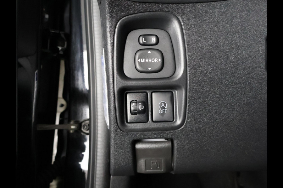 Toyota Aygo 1.0 VVT-i X-PLAY CARPLAY NAVI GARANTIE 2031 1e EIG BIJNA 2021. 100% ONDERHOUDEN .CAMERA.BLACK EDITION