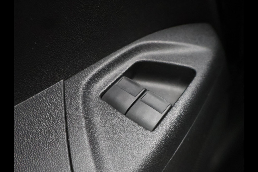 Toyota Aygo 1.0 VVT-i X-PLAY CARPLAY NAVI GARANTIE 2031 1e EIG BIJNA 2021. 100% ONDERHOUDEN .CAMERA.BLACK EDITION