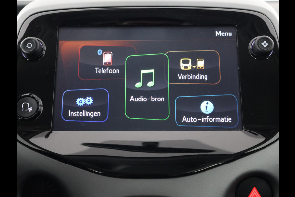 Toyota Aygo 1.0 VVT-i X-PLAY CARPLAY NAVI GARANTIE 2031 1e EIG BIJNA 2021. 100% ONDERHOUDEN .CAMERA.BLACK EDITION