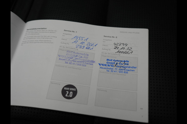 Volvo V60 T6 Recharge AWD Inscription Plug In Hybrid 340pk Dealer O.H. PHEV | Trekhaak Af Fabriek | Panodak | Lederen Sportstoelen Massage & Memory & Ventilatie | Adaptive Cruise | Head Up | 360 Camera | Stoelen & Stuur Verwarmd | Bowers & Wilkins |