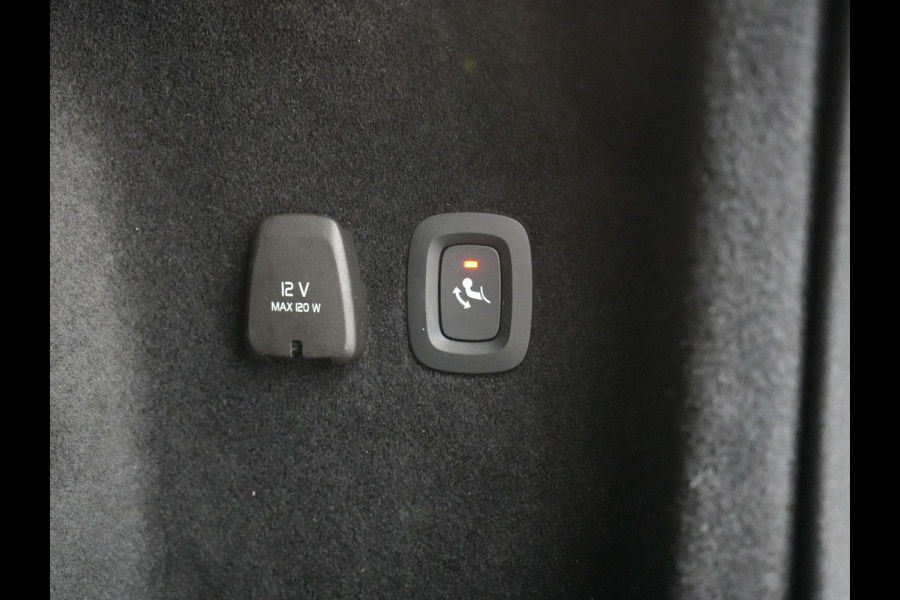 Volvo V60 T6 Recharge AWD Inscription Plug In Hybrid 340pk Dealer O.H. PHEV | Trekhaak Af Fabriek | Panodak | Lederen Sportstoelen Massage & Memory & Ventilatie | Adaptive Cruise | Head Up | 360 Camera | Stoelen & Stuur Verwarmd | Bowers & Wilkins |