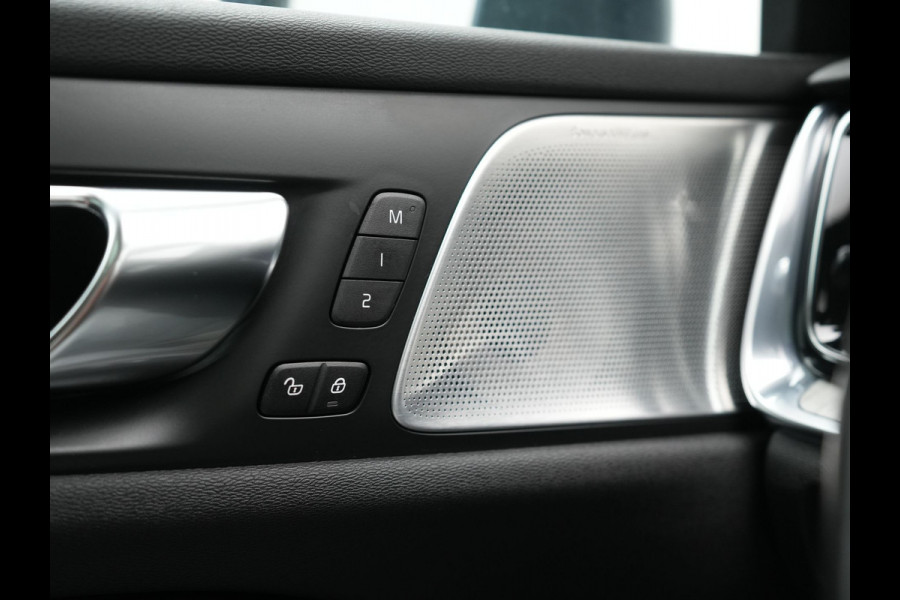 Volvo V60 T6 Recharge AWD Inscription Plug In Hybrid 340pk Dealer O.H. PHEV | Trekhaak Af Fabriek | Panodak | Lederen Sportstoelen Massage & Memory & Ventilatie | Adaptive Cruise | Head Up | 360 Camera | Stoelen & Stuur Verwarmd | Bowers & Wilkins |