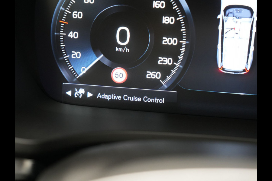 Volvo V60 T6 Recharge AWD Inscription Plug In Hybrid 340pk Dealer O.H. PHEV | Trekhaak Af Fabriek | Panodak | Lederen Sportstoelen Massage & Memory & Ventilatie | Adaptive Cruise | Head Up | 360 Camera | Stoelen & Stuur Verwarmd | Bowers & Wilkins |