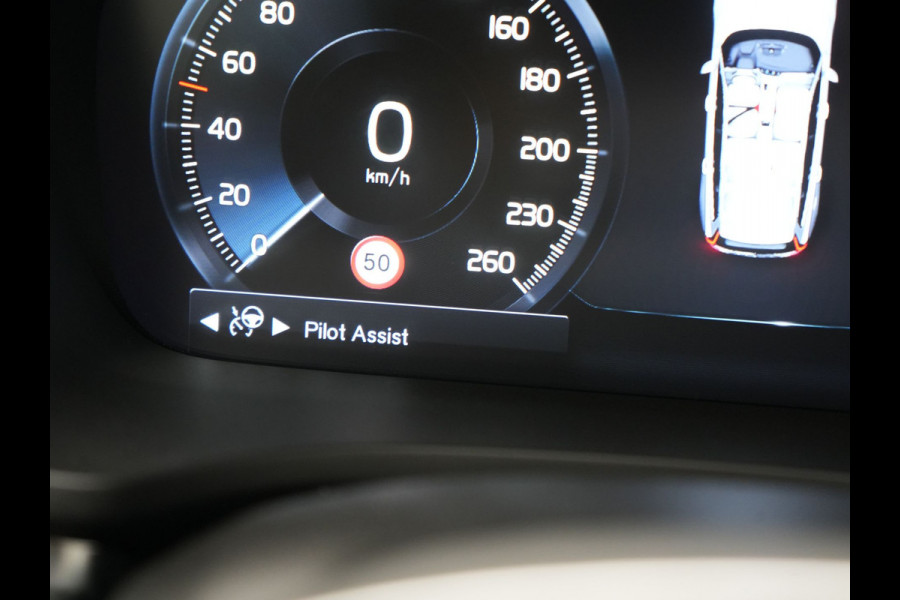 Volvo V60 T6 Recharge AWD Inscription Plug In Hybrid 340pk Dealer O.H. PHEV | Trekhaak Af Fabriek | Panodak | Lederen Sportstoelen Massage & Memory & Ventilatie | Adaptive Cruise | Head Up | 360 Camera | Stoelen & Stuur Verwarmd | Bowers & Wilkins |