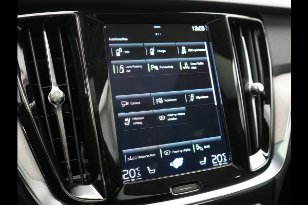 Volvo V60 T6 Recharge AWD Inscription Plug In Hybrid 340pk Dealer O.H. PHEV | Trekhaak Af Fabriek | Panodak | Lederen Sportstoelen Massage & Memory & Ventilatie | Adaptive Cruise | Head Up | 360 Camera | Stoelen & Stuur Verwarmd | Bowers & Wilkins |