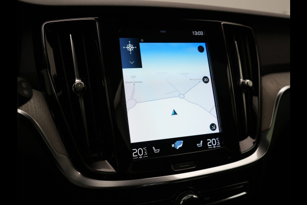 Volvo V60 T6 Recharge AWD Inscription Plug In Hybrid 340pk Dealer O.H. PHEV | Trekhaak Af Fabriek | Panodak | Lederen Sportstoelen Massage & Memory & Ventilatie | Adaptive Cruise | Head Up | 360 Camera | Stoelen & Stuur Verwarmd | Bowers & Wilkins |