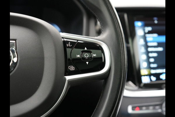 Volvo V60 T6 Recharge AWD Inscription Plug In Hybrid 340pk Dealer O.H. PHEV | Trekhaak Af Fabriek | Panodak | Lederen Sportstoelen Massage & Memory & Ventilatie | Adaptive Cruise | Head Up | 360 Camera | Stoelen & Stuur Verwarmd | Bowers & Wilkins |