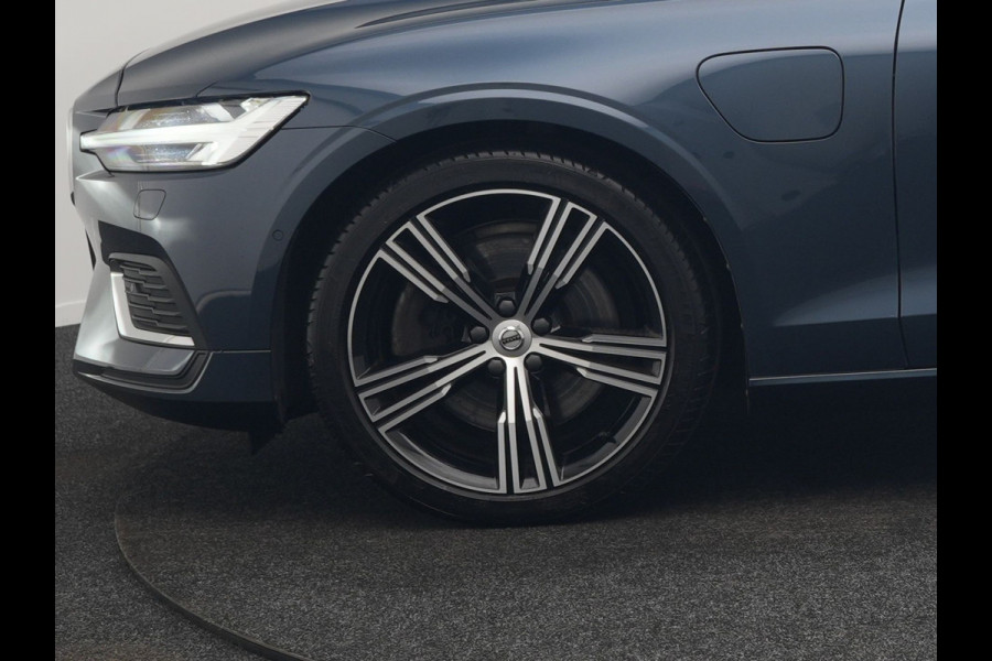 Volvo V60 T6 Recharge AWD Inscription Plug In Hybrid 340pk Dealer O.H. PHEV | Trekhaak Af Fabriek | Panodak | Lederen Sportstoelen Massage & Memory & Ventilatie | Adaptive Cruise | Head Up | 360 Camera | Stoelen & Stuur Verwarmd | Bowers & Wilkins |