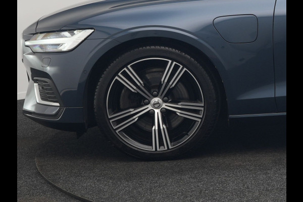 Volvo V60 T6 Recharge AWD Inscription Plug In Hybrid 340pk Dealer O.H. PHEV | Trekhaak Af Fabriek | Panodak | Lederen Sportstoelen Massage & Memory & Ventilatie | Adaptive Cruise | Head Up | 360 Camera | Stoelen & Stuur Verwarmd | Bowers & Wilkins |