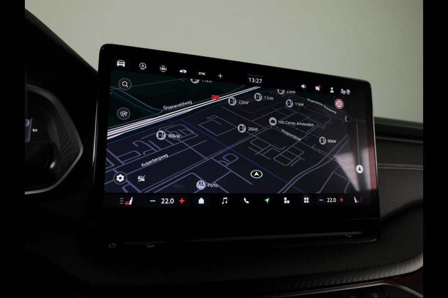 Škoda Octavia Combi Sportline Tour m-HEV 1.5 TSI 150 pk 7 versn. DSG | Schuif/kanteldak | Travel assist | Trekhaak wegklapbaar