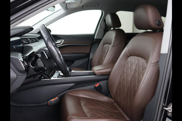 Audi e-tron 55 quattro Business edition | SOH 92% | Leder | Stoelverwarming | Luchtvering | Memory | Carplay | Navigatie | Virtual Cockpit | Cruise control | Full LED