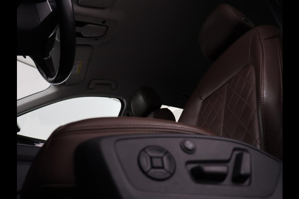 Audi e-tron 55 quattro Business edition | SOH 92% | Leder | Stoelverwarming | Luchtvering | Memory | Carplay | Navigatie | Virtual Cockpit | Cruise control | Full LED