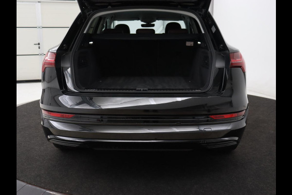 Audi e-tron 55 quattro Business edition | SOH 92% | Leder | Stoelverwarming | Luchtvering | Memory | Carplay | Navigatie | Virtual Cockpit | Cruise control | Full LED