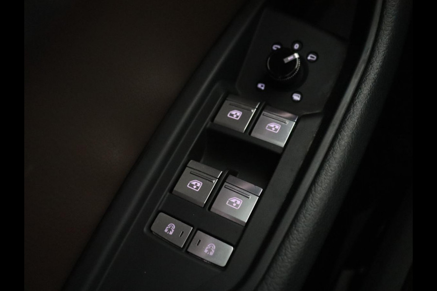 Audi e-tron 55 quattro Business edition | SOH 92% | Leder | Stoelverwarming | Luchtvering | Memory | Carplay | Navigatie | Virtual Cockpit | Cruise control | Full LED