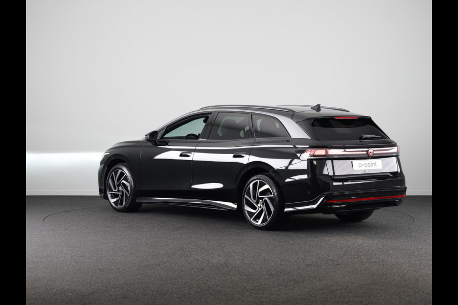 Volkswagen ID.7 Tourer Pro Business 77 kWh accu, 210 kW / 286 pk Variant 231PK | 17% bijtelling* | 20" LM velgen | Navigatie | 360 gradencamera | Matrix koplampen | Onderhoud tot 30-6-2030