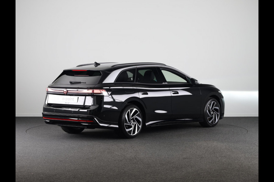 Volkswagen ID.7 Tourer Pro Business 77 kWh accu, 210 kW / 286 pk Variant 231PK | 17% bijtelling* | 20" LM velgen | Navigatie | 360 gradencamera | Matrix koplampen | Onderhoud tot 30-6-2030