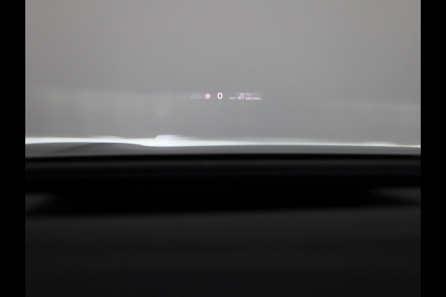 Volkswagen ID.7 Tourer Pro Business 77 kWh accu, 210 kW / 286 pk Variant 231PK | 17% bijtelling* | 20" LM velgen | Navigatie | 360 gradencamera | Matrix koplampen | Onderhoud tot 30-6-2030