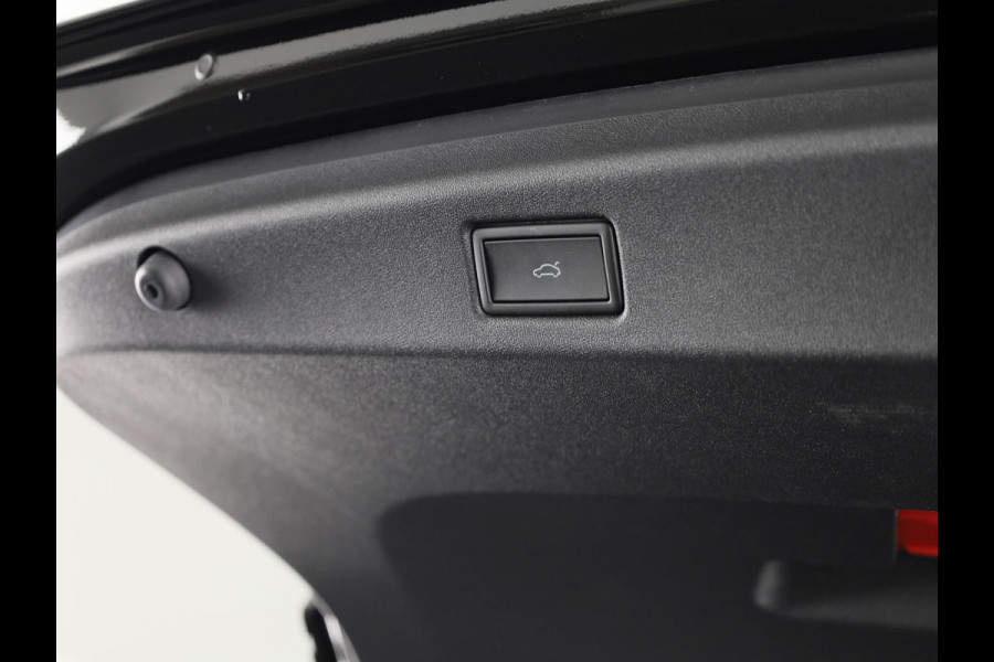 Volkswagen ID.7 Tourer Pro Business 77 kWh accu, 210 kW / 286 pk Variant 231PK | 17% bijtelling* | 20" LM velgen | Navigatie | 360 gradencamera | Matrix koplampen | Onderhoud tot 30-6-2030