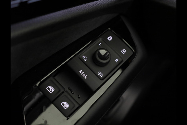 Volkswagen ID.7 Tourer Pro Business 77 kWh accu, 210 kW / 286 pk Variant 231PK | 17% bijtelling* | 20" LM velgen | Navigatie | 360 gradencamera | Matrix koplampen | Onderhoud tot 30-6-2030