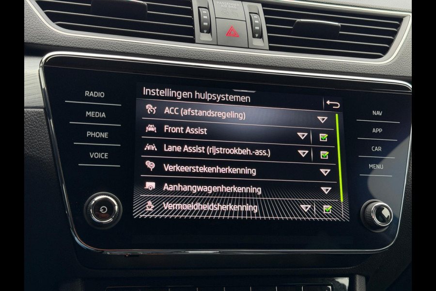 Škoda Superb Combi 1.5 TSI ACT Business Edition+ CarPlay Trekhaak