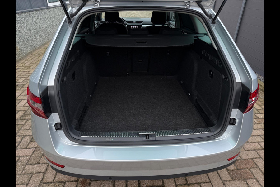 Škoda Superb Combi 1.5 TSI ACT Business Edition+ CarPlay Trekhaak