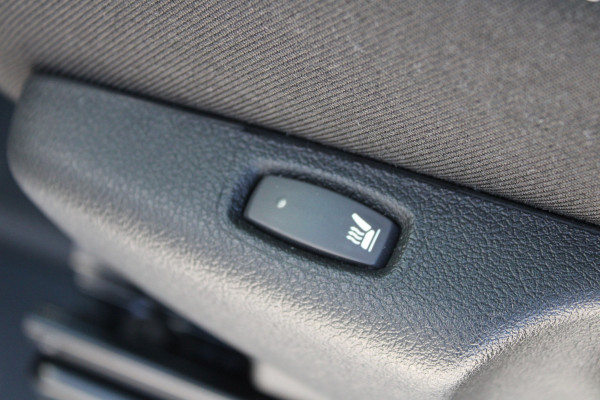 Renault Trafic 2.0 Blue dCi 170pk T29 L2H1 Extra DC - 2x Schuifdeur - Carplay - LED - Blind Spot - Navigatie - Camera - Trekhaak - Stoelverwarm