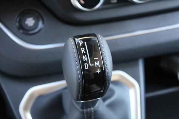 Renault Trafic 2.0 Blue dCi 170pk T29 L2H1 Extra DC - 2x Schuifdeur - Carplay - LED - Blind Spot - Navigatie - Camera - Trekhaak - Stoelverwarm