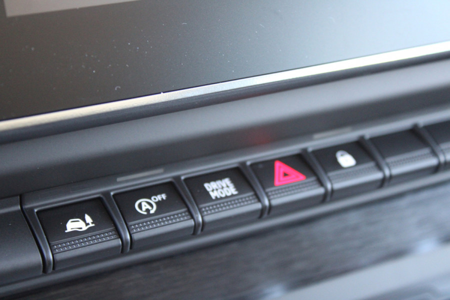 Renault Trafic 2.0 Blue dCi 170pk T29 L2H1 Extra DC - 2x Schuifdeur - Carplay - LED - Blind Spot - Navigatie - Camera - Trekhaak - Stoelverwarm