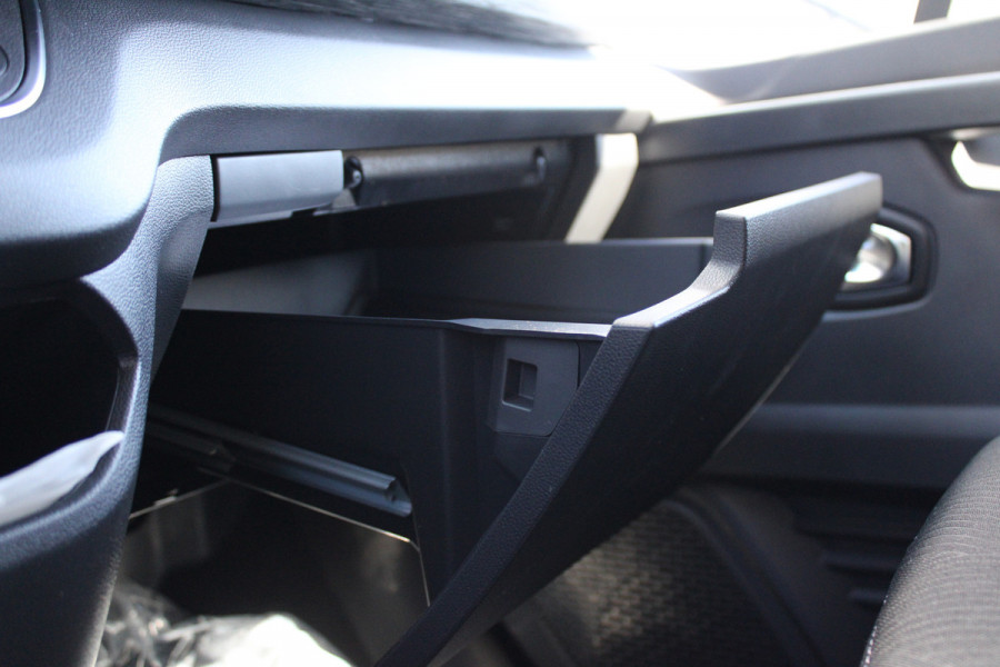 Renault Trafic 2.0 Blue dCi 170pk T29 L2H1 Extra DC - 2x Schuifdeur - Carplay - LED - Blind Spot - Navigatie - Camera - Trekhaak - Stoelverwarm