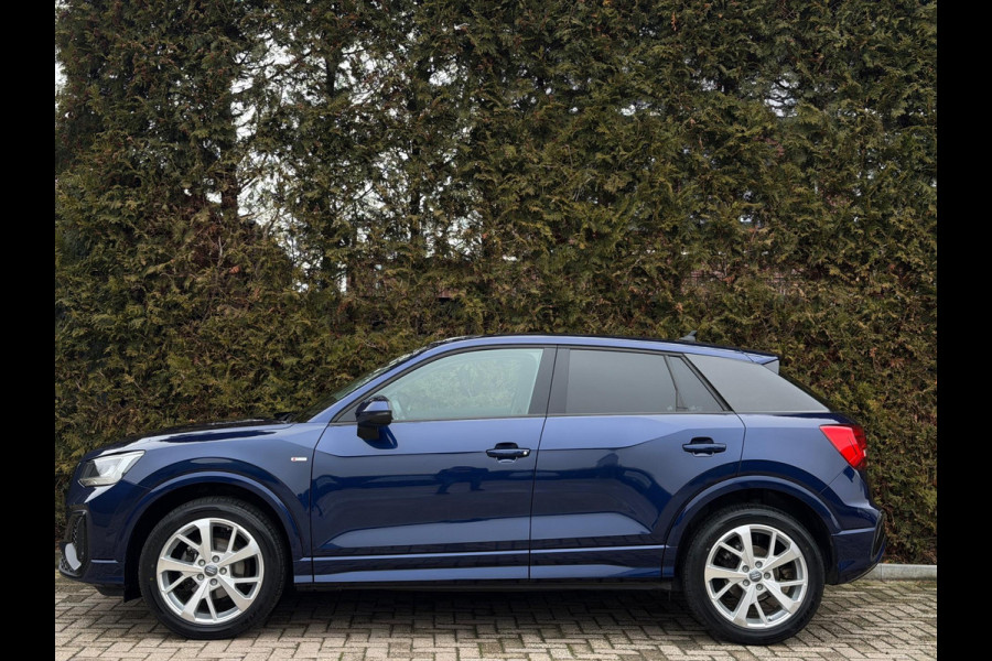 Audi Q2 35 TFSI 2x S-Line CarPlay Camera
