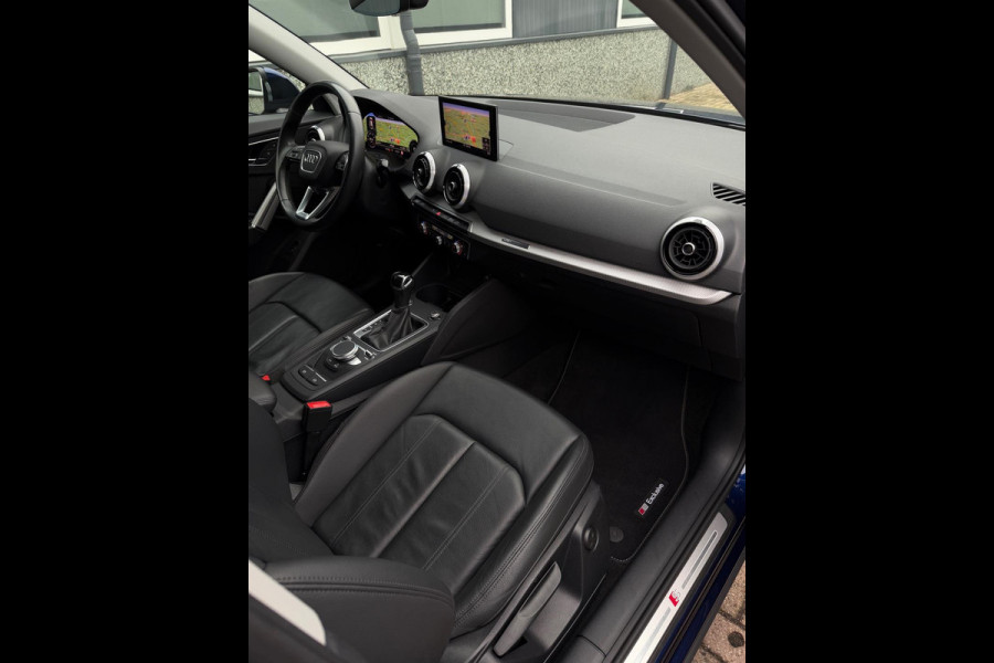 Audi Q2 35 TFSI 2x S-Line CarPlay Camera