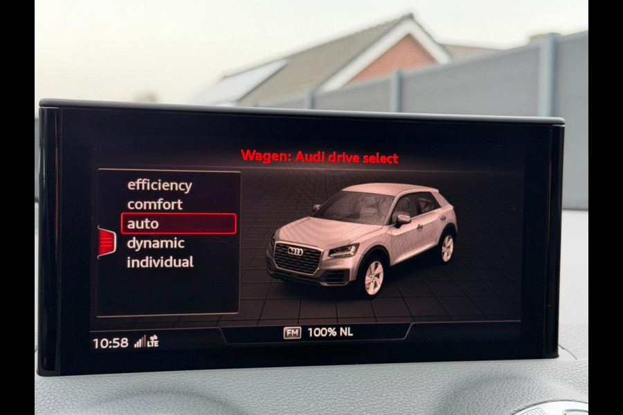 Audi Q2 35 TFSI 2x S-Line CarPlay Camera