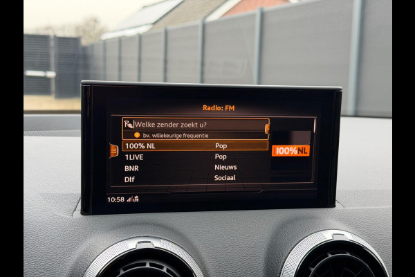 Audi Q2 35 TFSI 2x S-Line CarPlay Camera