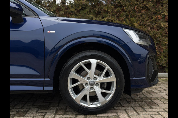 Audi Q2 35 TFSI 2x S-Line CarPlay Camera