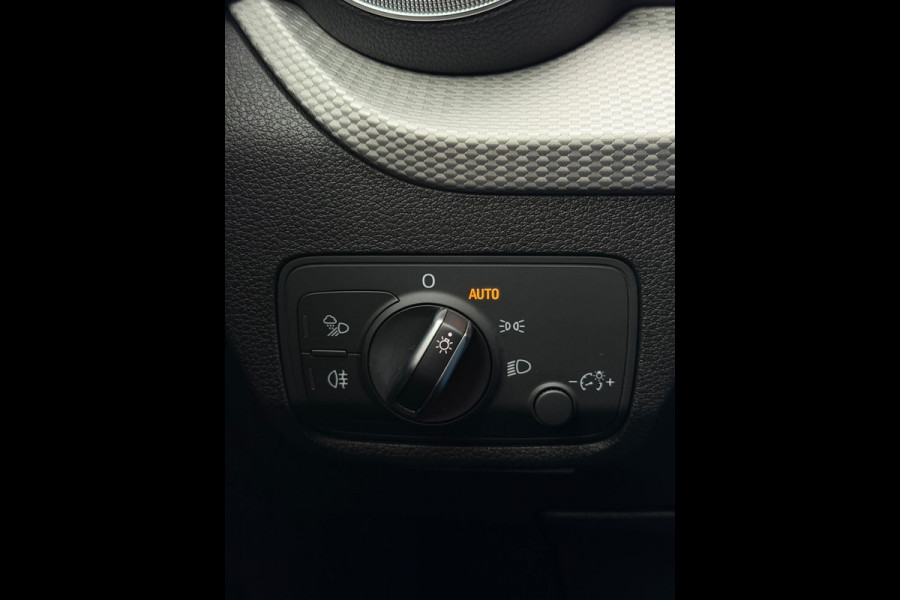 Audi Q2 35 TFSI 2x S-Line CarPlay Camera