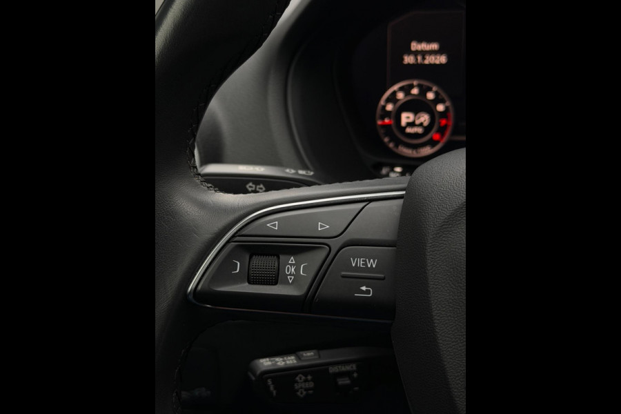 Audi Q2 35 TFSI 2x S-Line CarPlay Camera