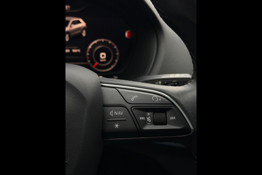 Audi Q2 35 TFSI 2x S-Line CarPlay Camera