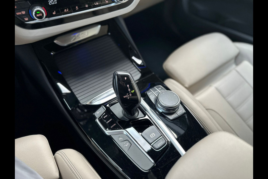 BMW X3 XDrive30i High Executive | Leder | HUD | Camera | Sportstoelen | Virtual Dash |Harman Kardon