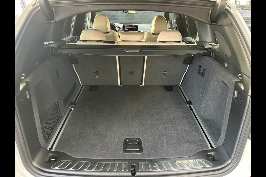 BMW X3 XDrive30i High Executive | Leder | HUD | Camera | Sportstoelen | Virtual Dash |Harman Kardon