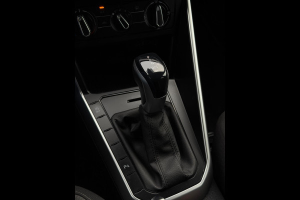 Volkswagen Polo 1.0 TSI Life CarPlay Camera LED