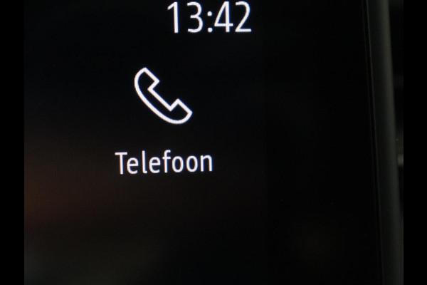 Renault Clio 1.0 TCe Intens | Stoelverwarming | Camera | Carplay | Half leder | Climate control | Full LED | Parkeerhulp | Cruise control | Keyless