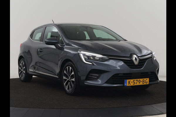 Renault Clio 1.0 TCe Intens | Stoelverwarming | Camera | Carplay | Half leder | Climate control | Full LED | Parkeerhulp | Cruise control | Keyless