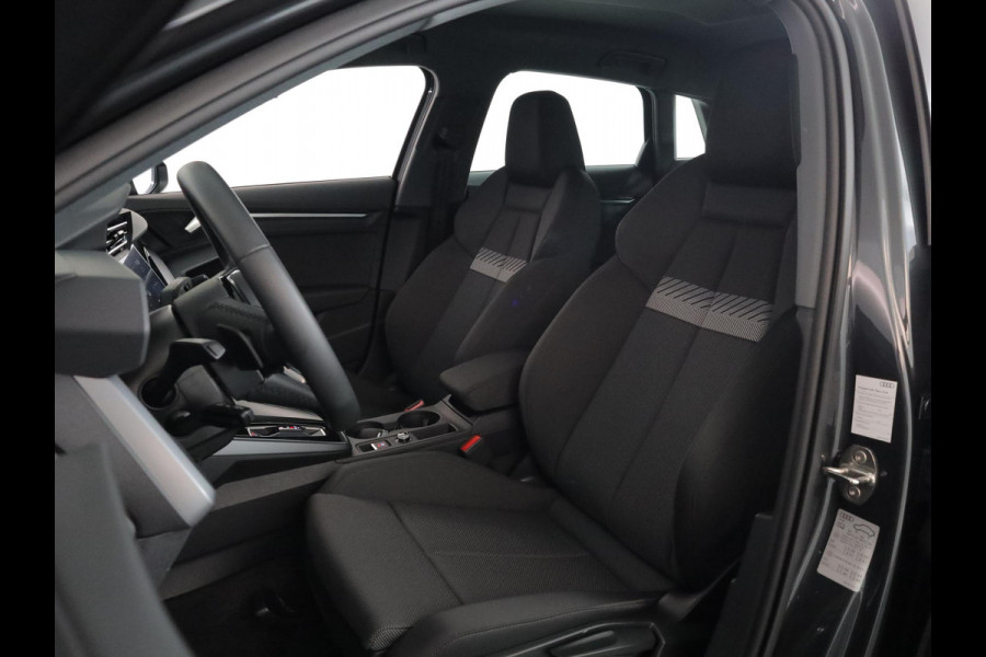 Audi A3 Sportback 40 TFSI e Advanced edition 204 pk S-tronic | Verlengde garantie | Navigatie | Parkeersensoren (Park assist) | Achteruitrijcamera | Stoelverwarming |