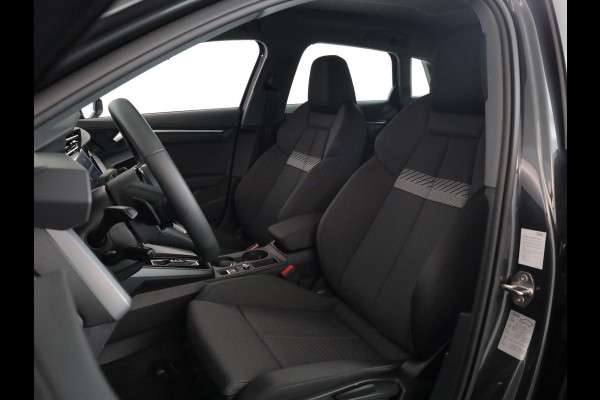 Audi A3 Sportback 40 TFSI e Advanced edition 204 pk S-tronic | Verlengde garantie | Navigatie | Parkeersensoren (Park assist) | Achteruitrijcamera | Stoelverwarming |
